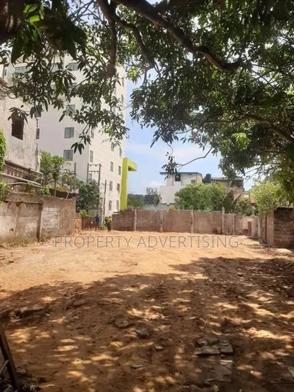 Land for sale in Moratuwa