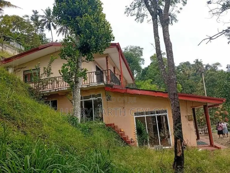 Sale, Kandy, Unfurnished 2 Story House For Sale (NZMS3064)