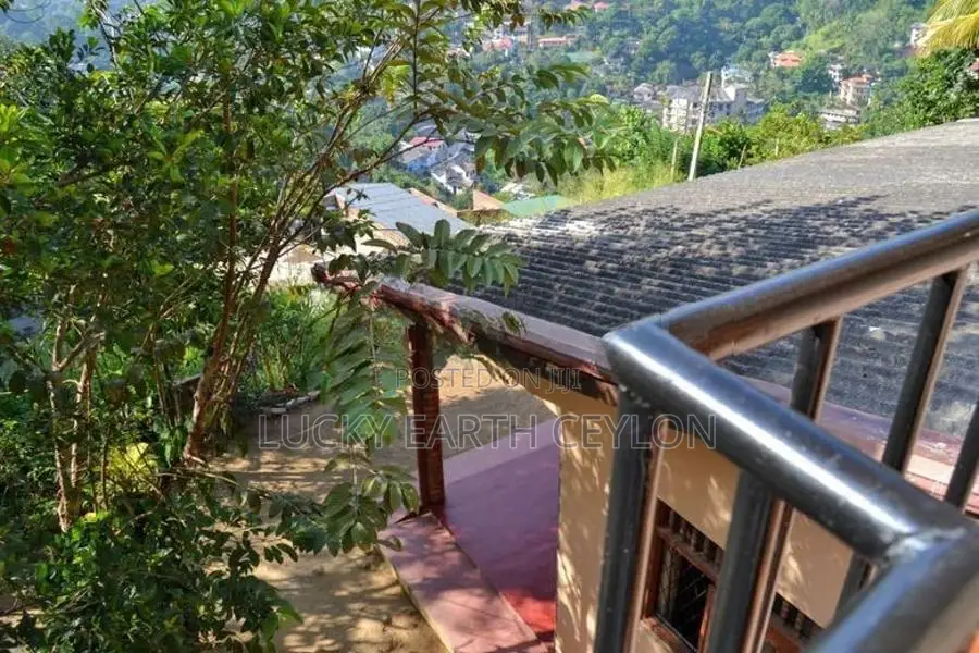 Sale, Kandy, Unfurnished 2 Story House For Sale (NZMS3064)