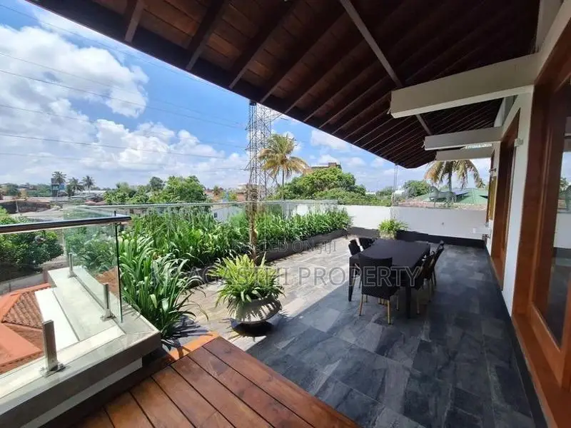 architecture desing super luxury house for sale in Battaramulla