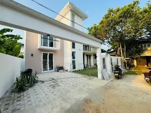 Spacious House Sale in piliyandalan near city