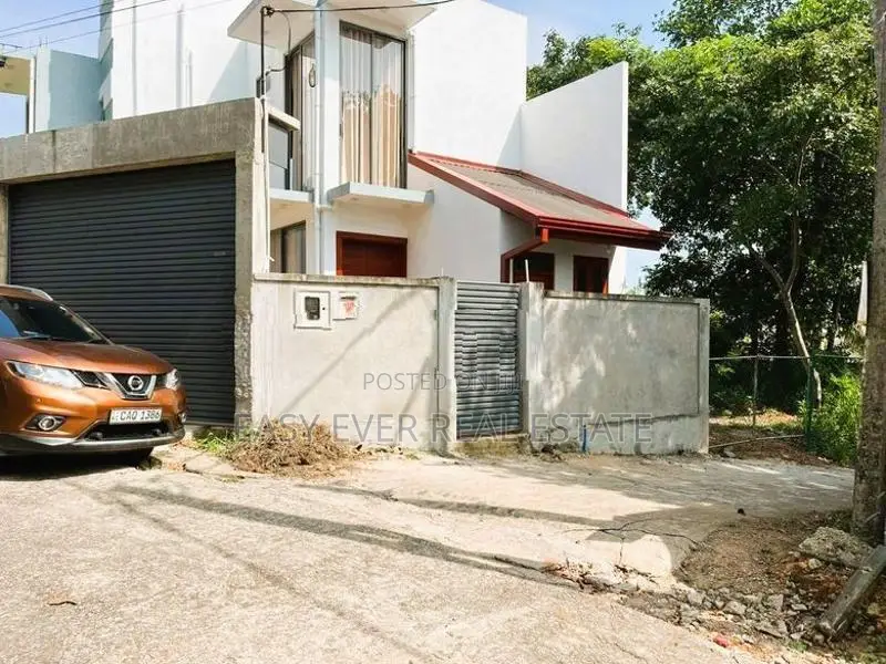 අතුරුගිරියේ අධිවේගී පිවිසුමට ඉතාමත් ලගින් ඉඩමක්