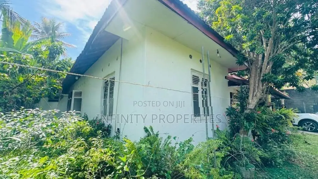 Land with House for Sale Horana Colombo Main Road (SA-09)