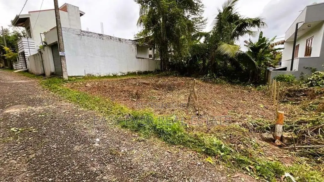 Land for sale in piliyandala