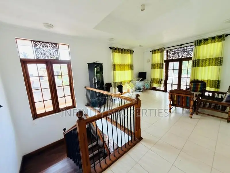 Luxury 2-Storey House for Sale – Develapitiya, Pepiliyana