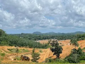 කොළඹ නගරය පෙනෙන මානයේ සුන්දරම වටපිටාවක වටිනා බිම් කොටසක්