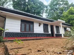 නුවර එලිය පාරට මුහුනලා වටිනා දේපලක්