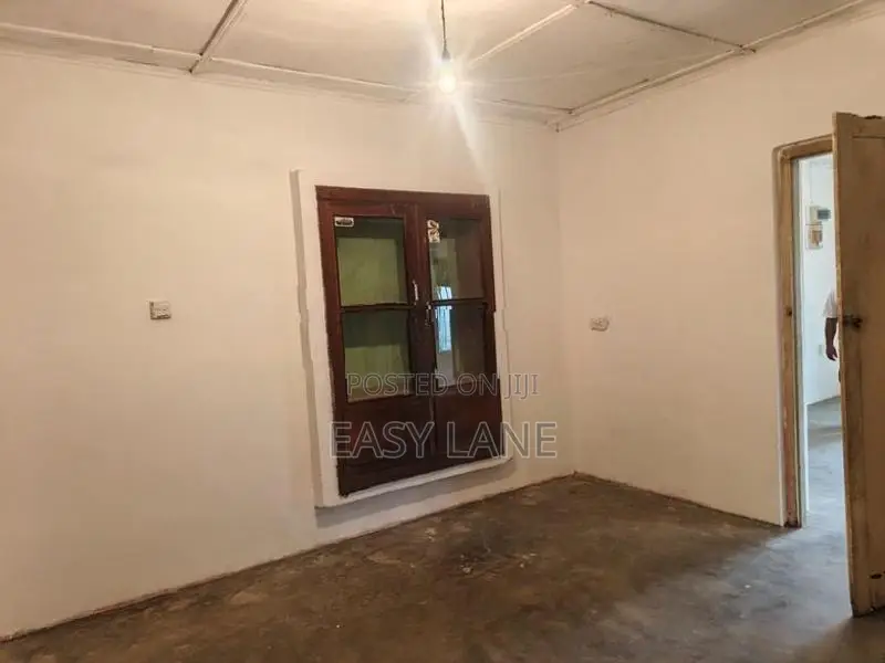 නුවර එලිය පාරට මුහුනලා වටිනා දේපලක්