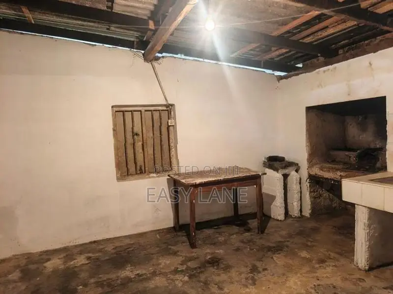 නුවර එලිය පාරට මුහුනලා වටිනා දේපලක්