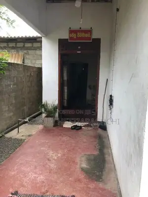 House for sale in Ja-ela