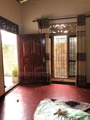 House for sale in Ja-ela