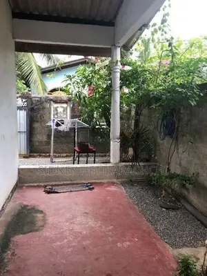 House for sale in Ja-ela