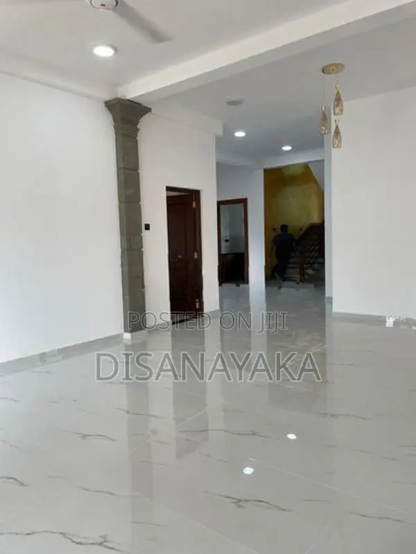 Super Luxury House for Sale in Malabe Ds67107