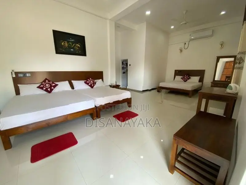 commercial building for sale in katharagama 44443