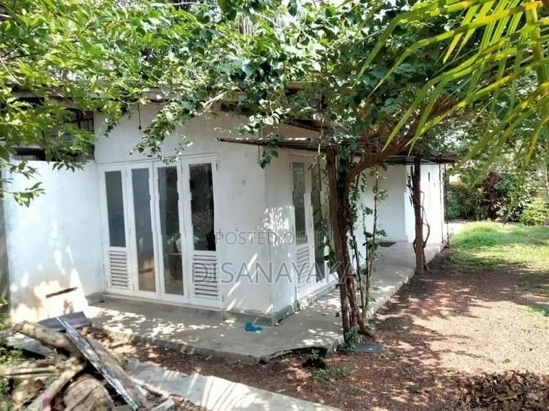 House with Land for sale in battaramulla Ds6018