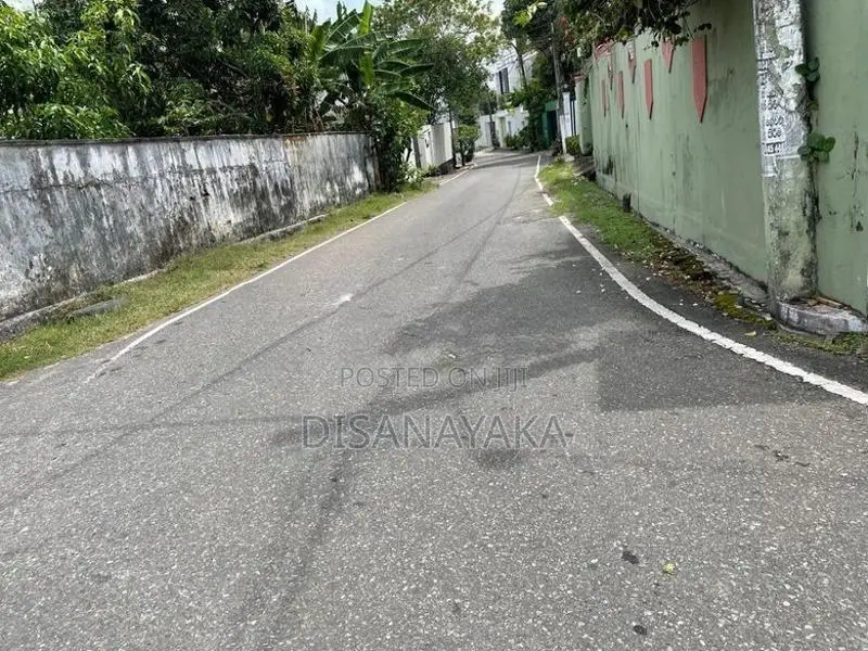 House with Land for sale in battaramulla Ds6018