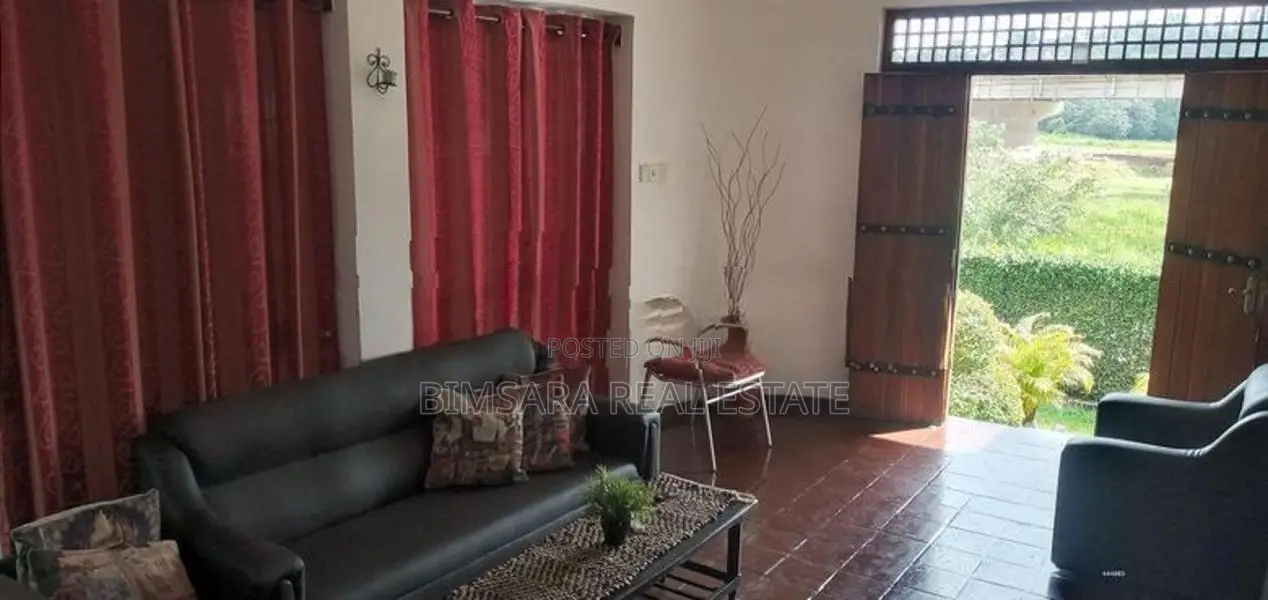 Two Storey 4BR House on 10P Land for Sale in Arangala | SH11203