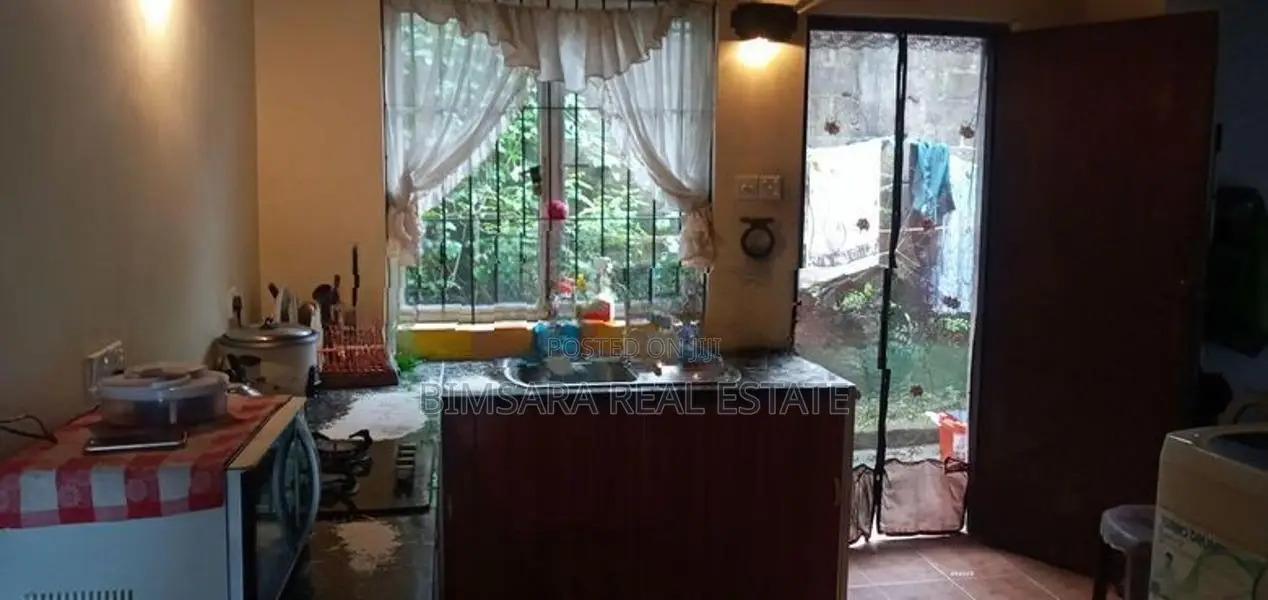 Two Storey 4BR House on 10P Land for Sale in Arangala | SH11203