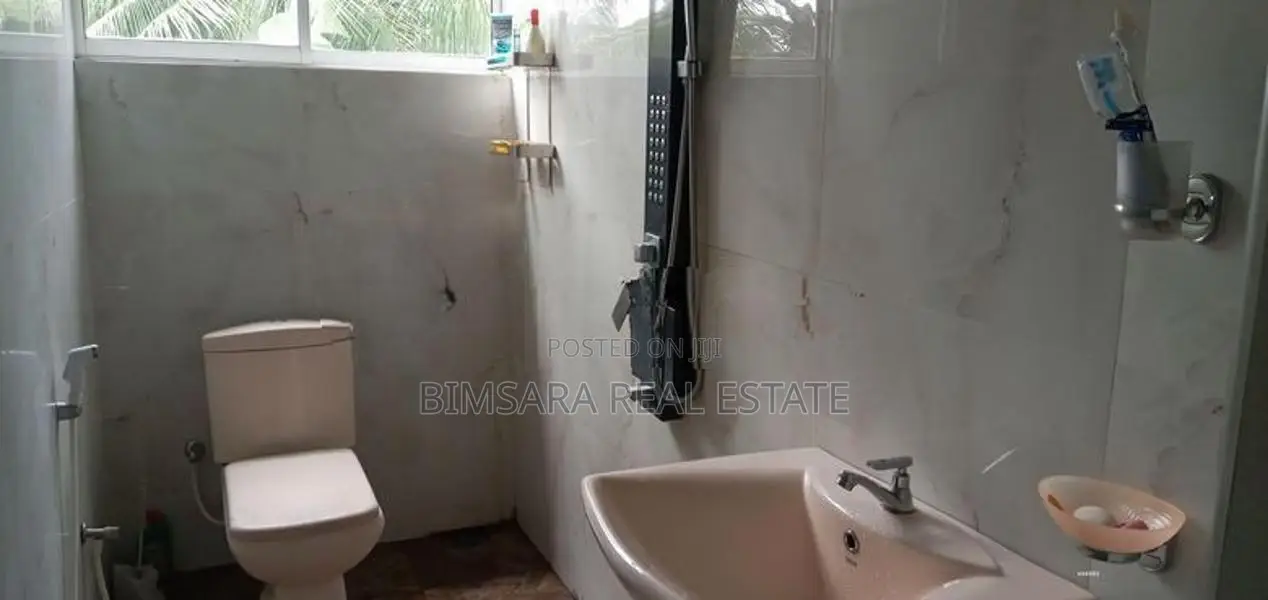 Two Storey 4BR House on 10P Land for Sale in Arangala | SH11203