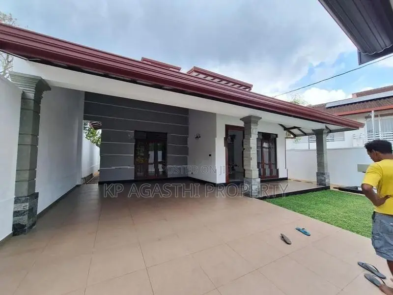 modern luxury house for sale in malabe