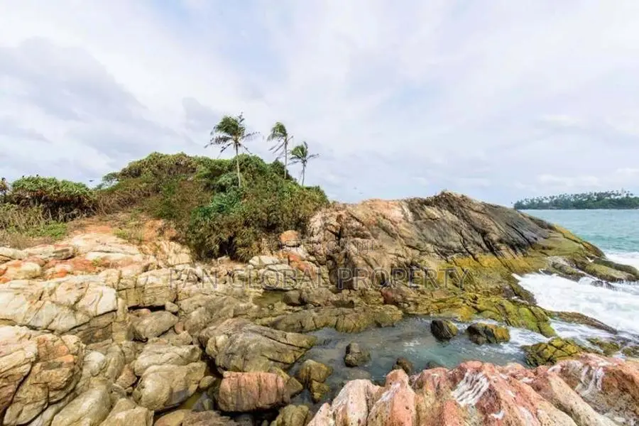 Beachfront Land for Sale in Beruwala
