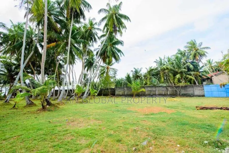 Beachfront Land for Sale in Beruwala