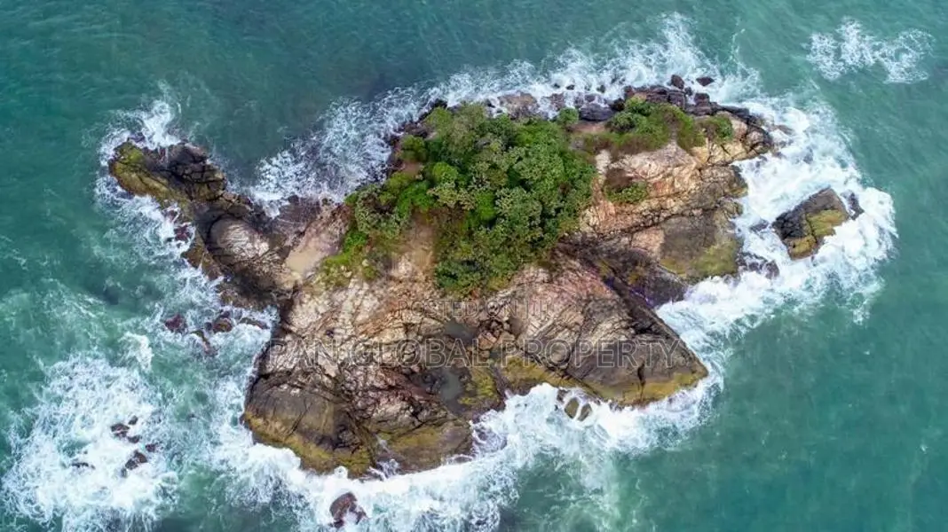 Beachfront Land for Sale in Beruwala