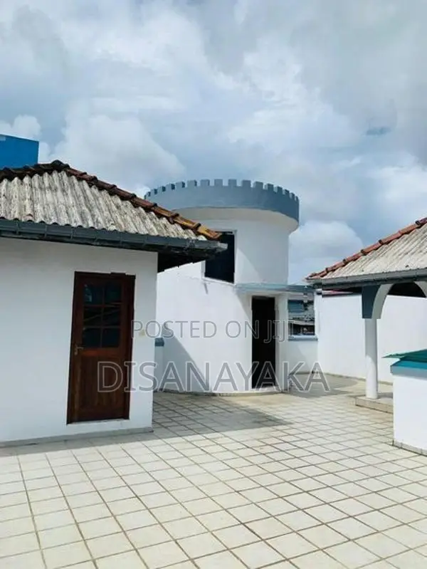 Two Storey House for Sale Battaramulla Ds 2805