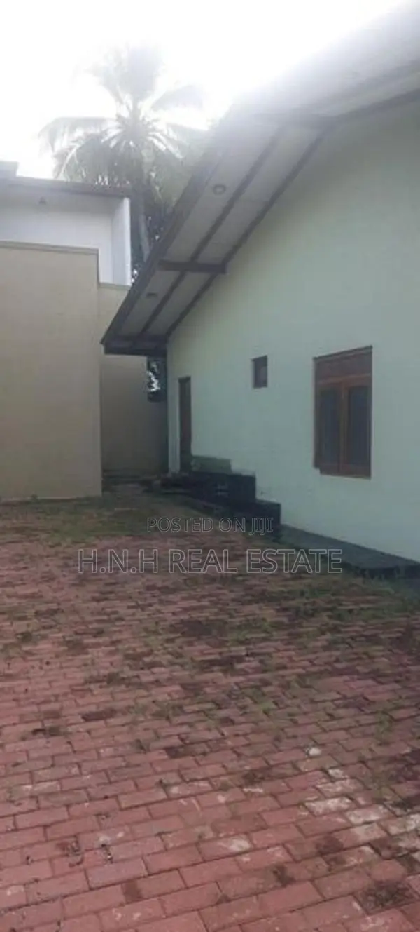 House for sale in thalahena