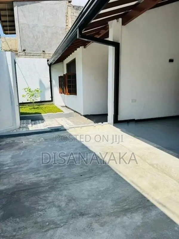 Luxury House for Sale Nugegoda DS1734