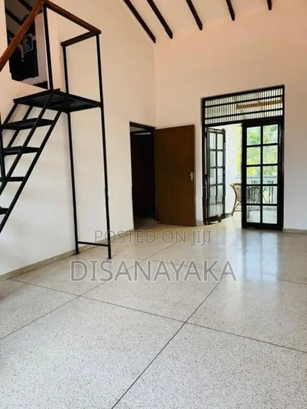 Luxury House for Sale Nugegoda DS1734