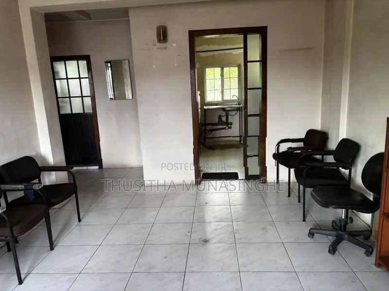 2 Bedroom Flat For Sale In Colombo 8