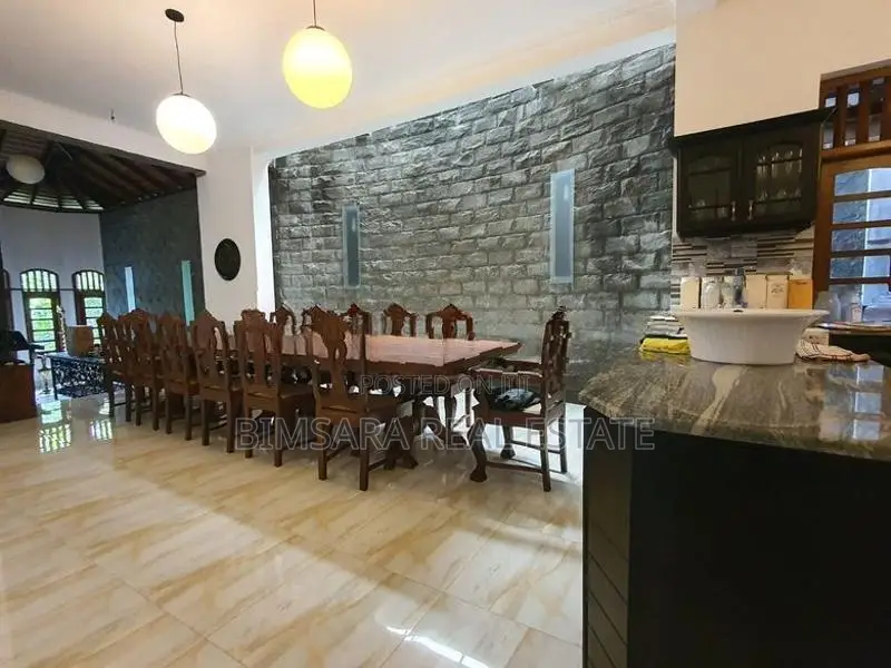 Adisham type Mansion for Sale in Imbulgoda, Gampaha | SH 14518