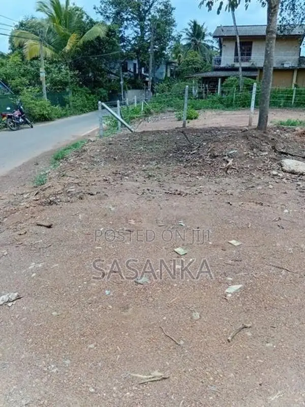 Kesbewa Halpita 30 Perches Land For Sale