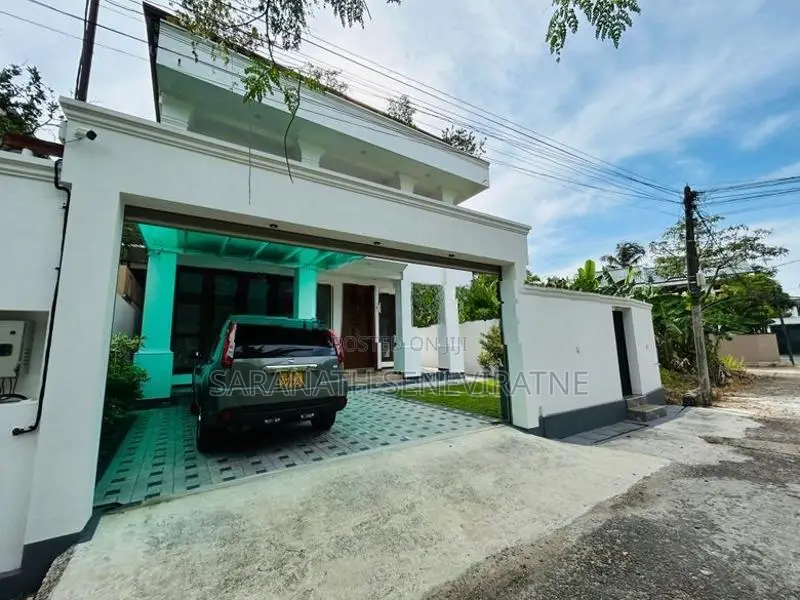 Brand New Supper Luxury House for Sale in Ja-ela, Colombo Road