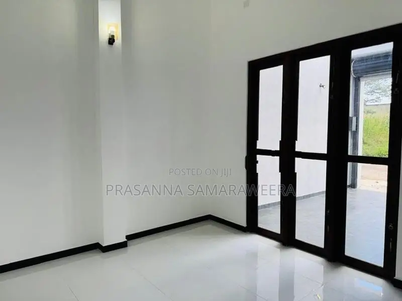 අති සුඛෝපභෝගී අලංකාර නවීනතම නිවස විකිණීමට piliyandala