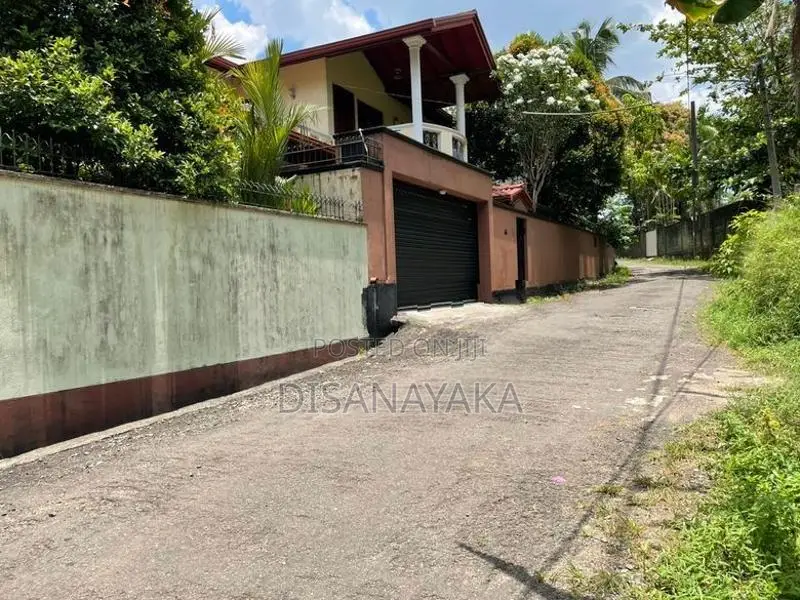 Super Land for Sale in Thalawathugoda Ds8224