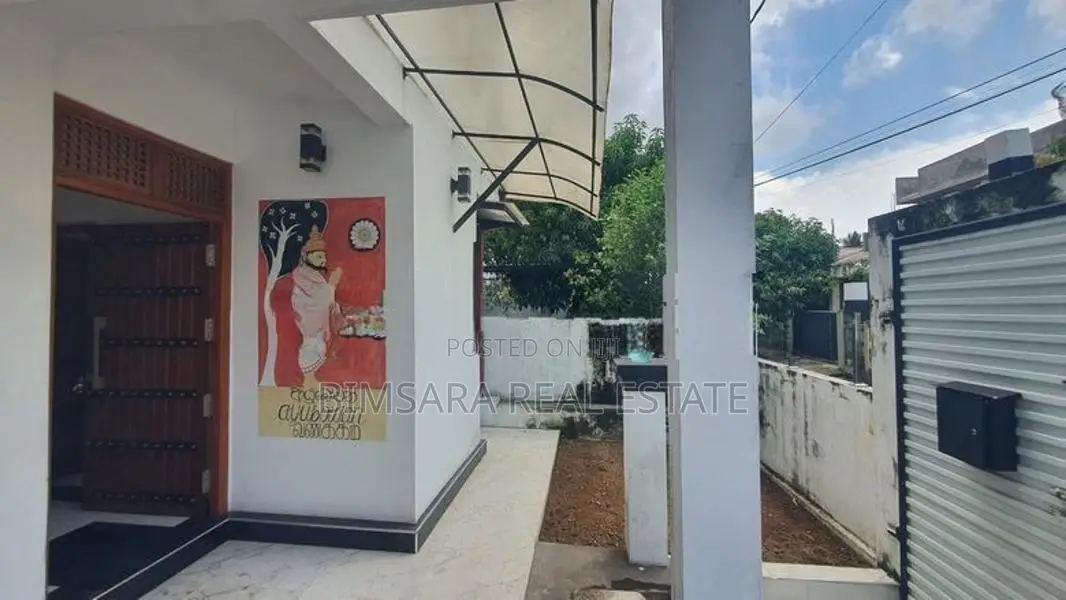 BRAND NEW 4BR 2STORIED HOUSE IN A VERY RESIDENTIAL AREA,HOMAGAMA|LH037