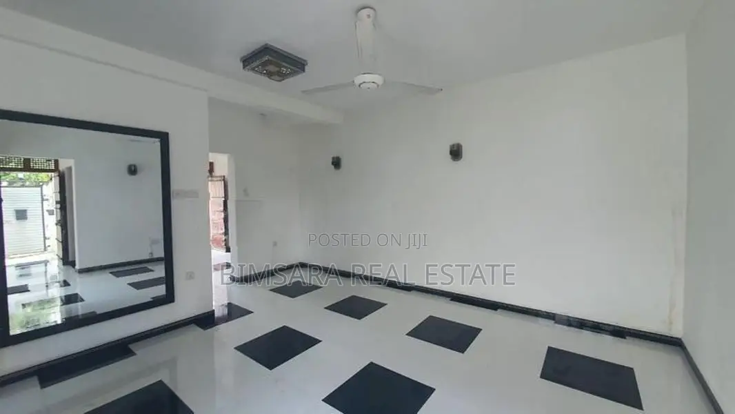 BRAND NEW 4BR 2STORIED HOUSE IN A VERY RESIDENTIAL AREA,HOMAGAMA|LH037