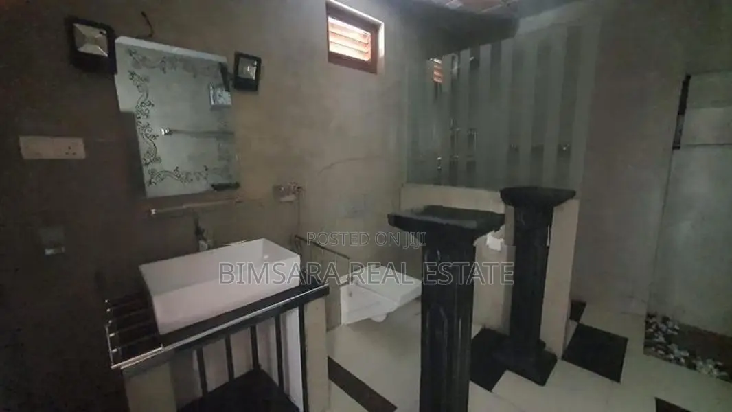 BRAND NEW 4BR 2STORIED HOUSE IN A VERY RESIDENTIAL AREA,HOMAGAMA|LH037