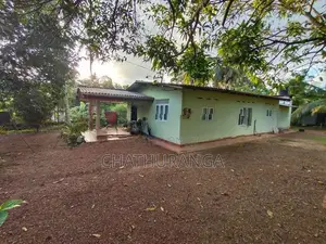 HOUSE WITH 30 PERCH LAND SALE කඩවත කාපට් පාරට මුහුණලා