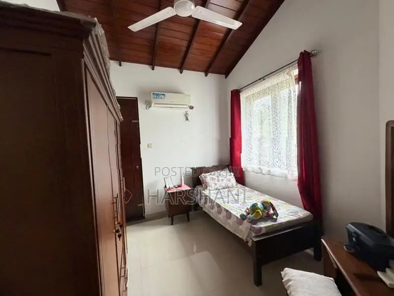 Almost Brand New 3 Storied House for Sale at Pannipitiya