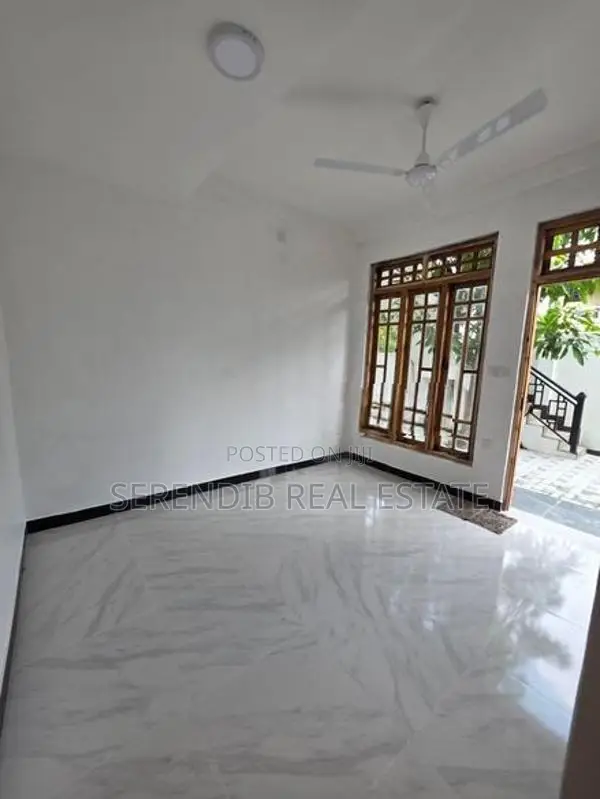 Two Storied House Sale in Ratmalana