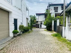 6.3P Superb Land at Prestigious Neighborhood Close to Kiribathgoda