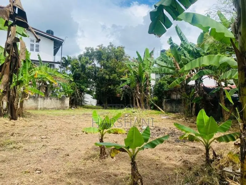 6.3P Superb Land at Prestigious Neighborhood Close to Kiribathgoda