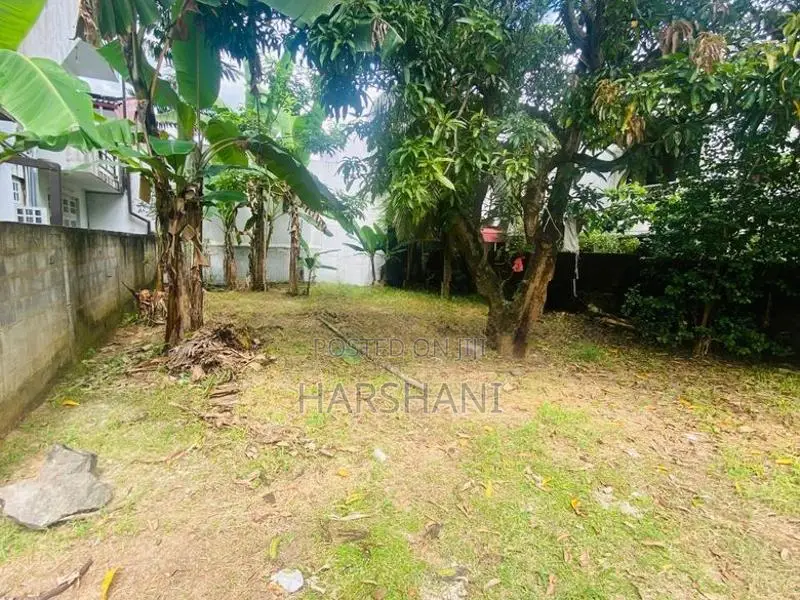 6.3P Superb Land at Prestigious Neighborhood Close to Kiribathgoda