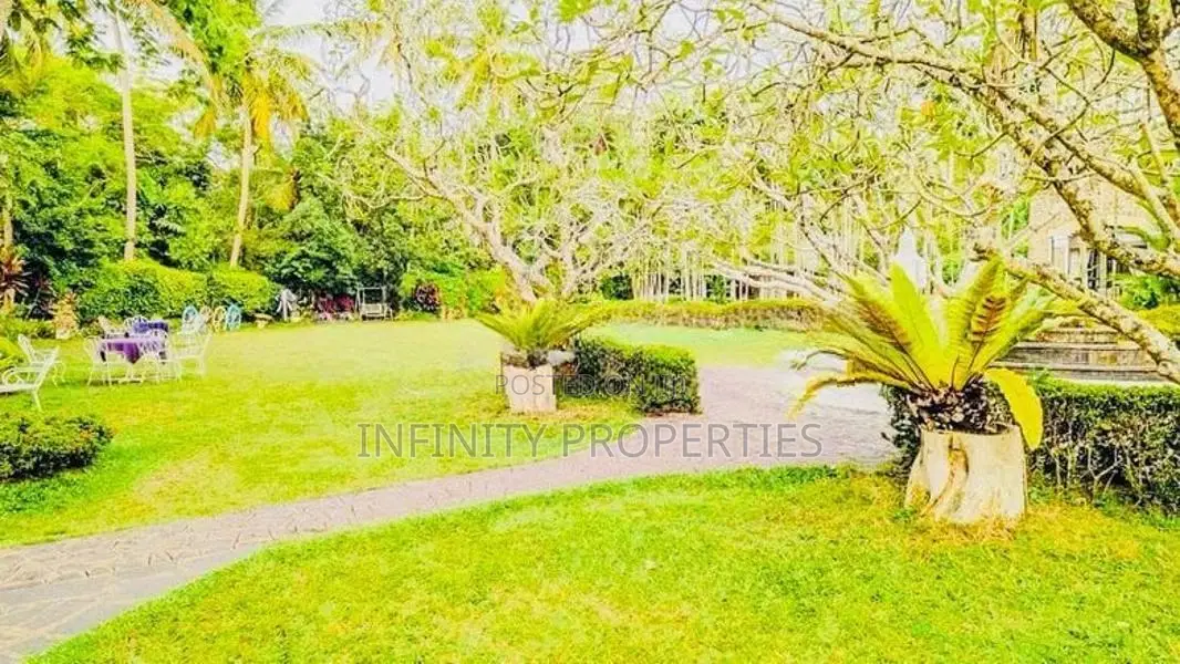 (AF890) Water Facing Hotel for Sale at Moratuwa