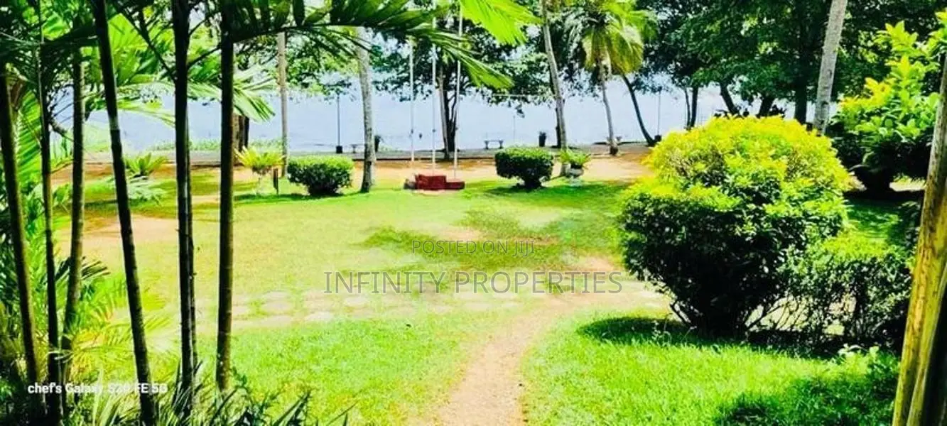 (AF890) Water Facing Hotel for Sale at Moratuwa