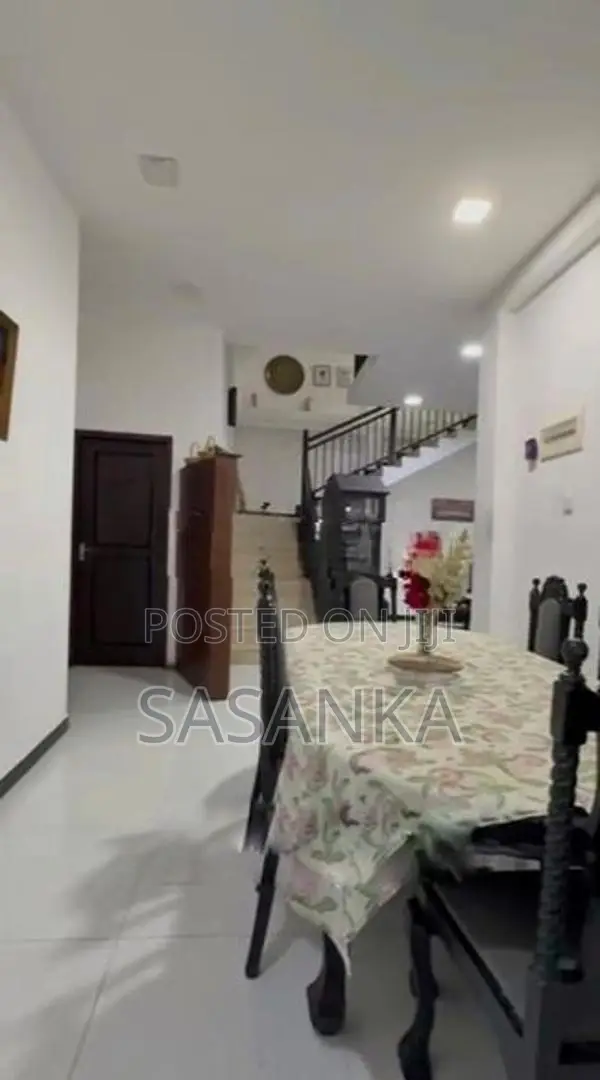 Pannipitiya Palanwatta Three Story Luxury House Available For Sale