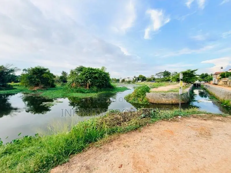 Water Front 13.5 P Land Sale At Delkada Nugegoda